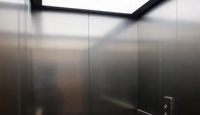 客用电梯故障预防：选型依据与维护策略的取舍